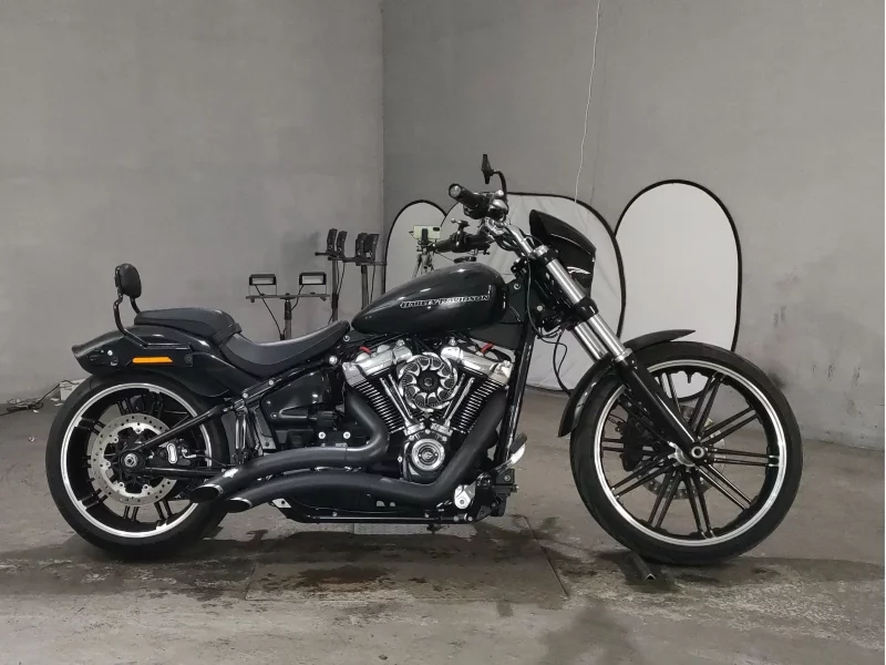 Harley-Davidson HARLEY FXBRS1870 лот № 7470 оценка 4  с аукциона в Японии