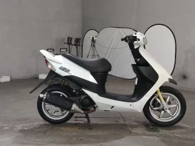 Suzuki ZZ