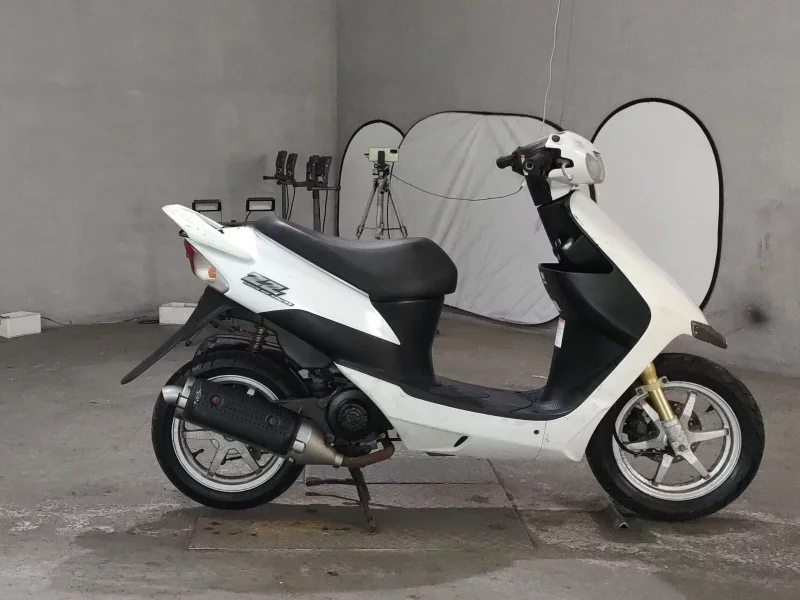 Suzuki ZZ