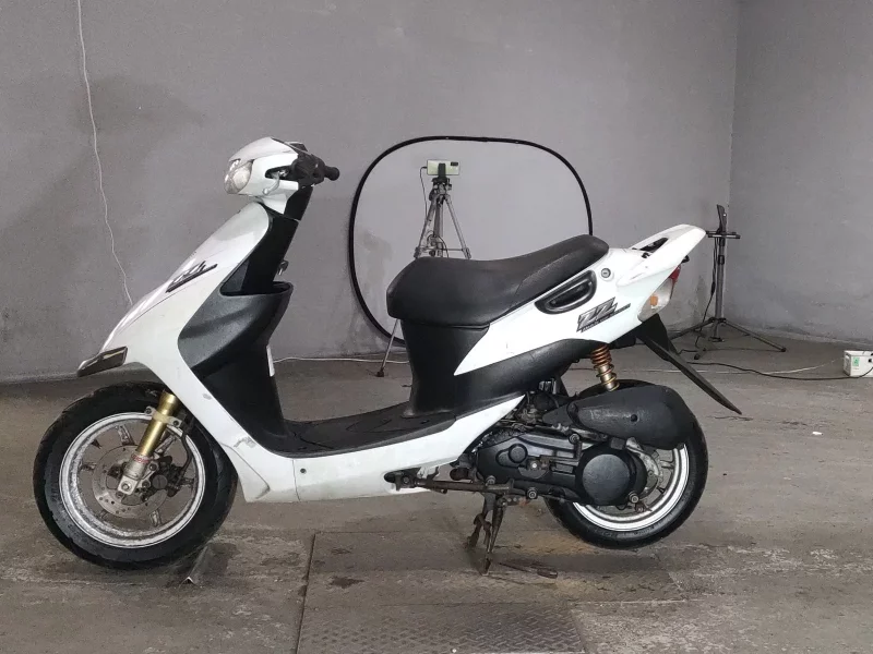 Suzuki ZZ