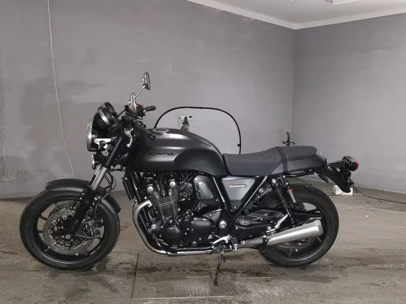 Honda CB1100RS