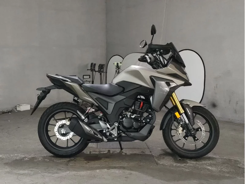 Honda CB200X