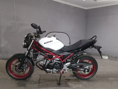 Suzuki SV650 лот № 7506 оценка 6  с аукциона в Японии 2