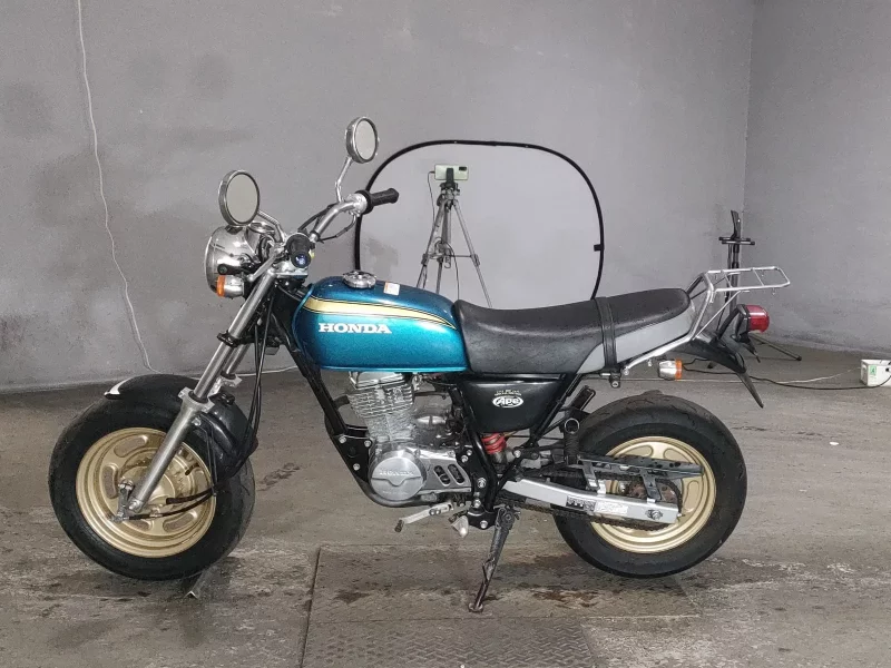 Honda APE100