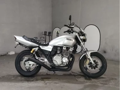 Yamaha XJR400R-1  с аукциона в Японии