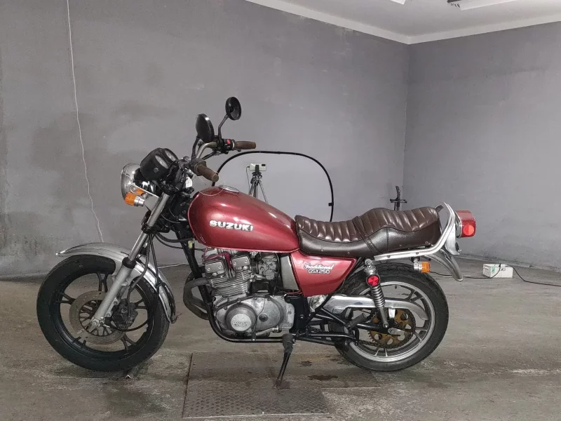 Suzuki GSX250