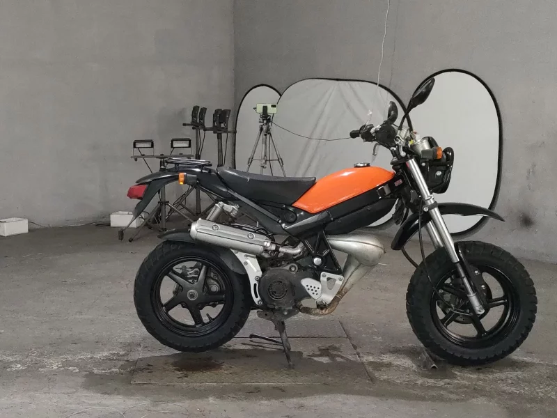 Suzuki STREET MAGIC
