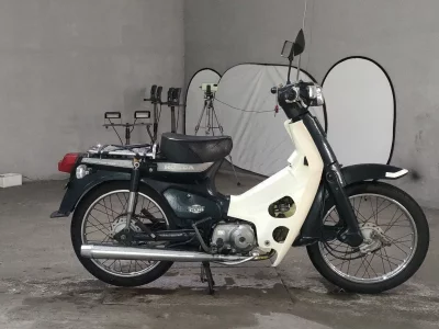Honda SUPER CUB90