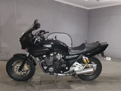 Yamaha XJR1200R