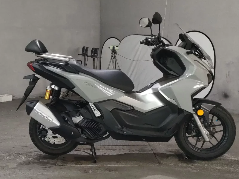 Honda ADV160
