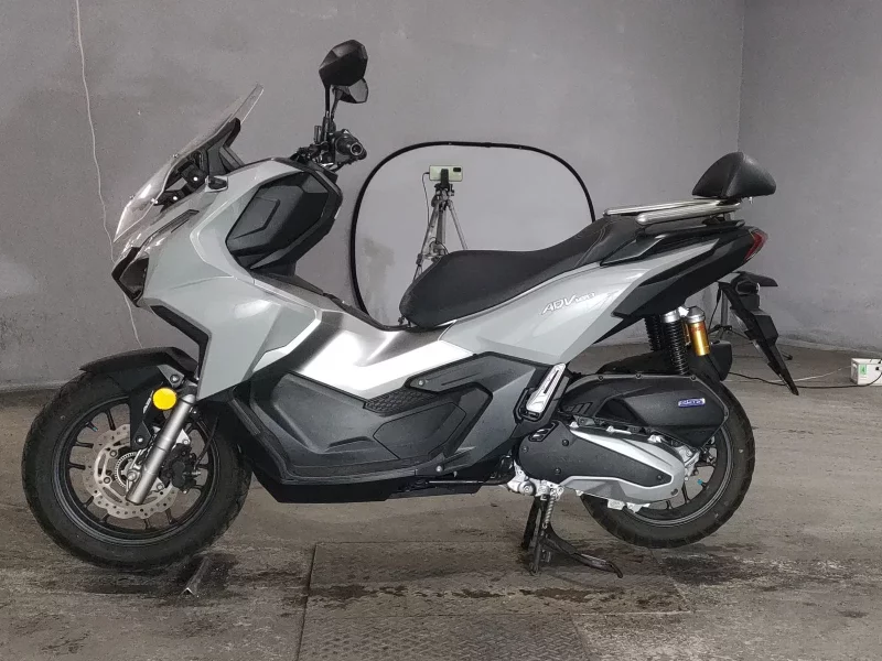 Honda ADV160