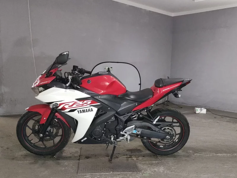 Yamaha YZF-R25