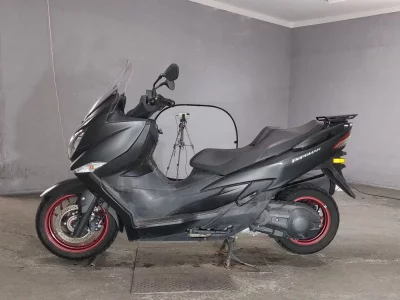 Suzuki BURGMAN400