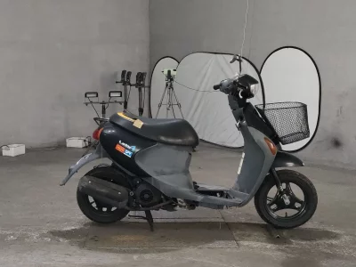 Suzuki LET S4