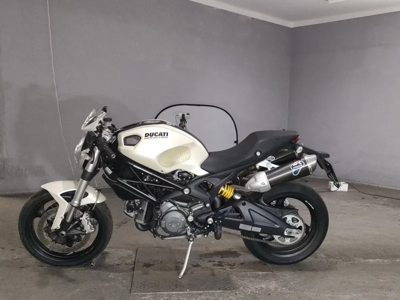 Ducati DUCATI MONSTAR 696