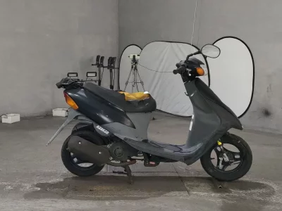 Suzuki LET S2