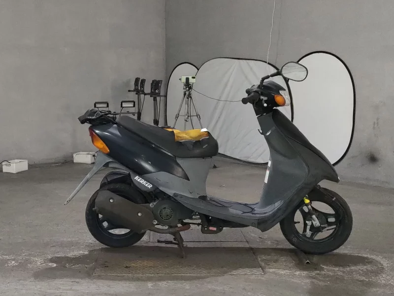 Suzuki LET S2
