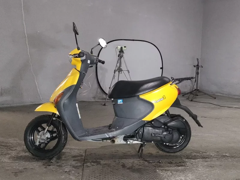 Suzuki LET S4
