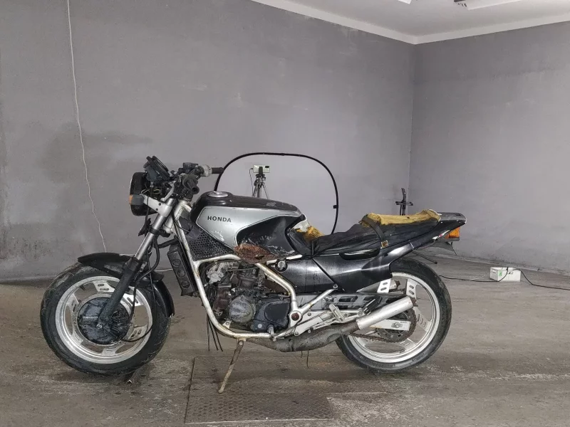 Honda MVX250F