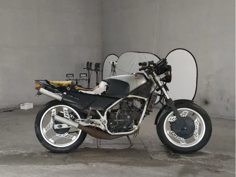Honda MVX250F