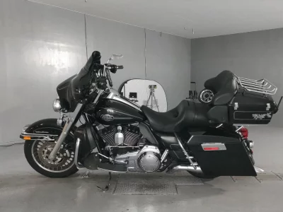Harley-Davidson HARLEY FLHTCU1580