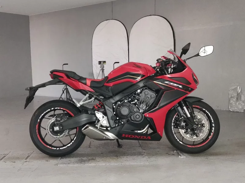 Honda CBR650R лот № 5531 оценка 5  с аукциона в Японии
