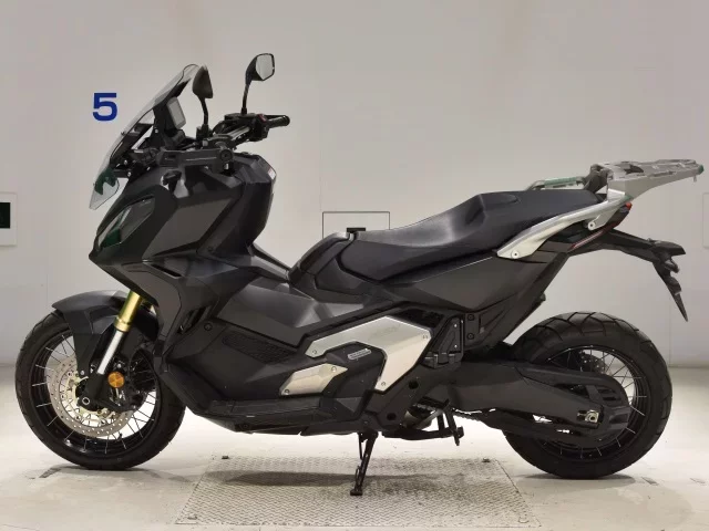 Honda X-ADV750-2