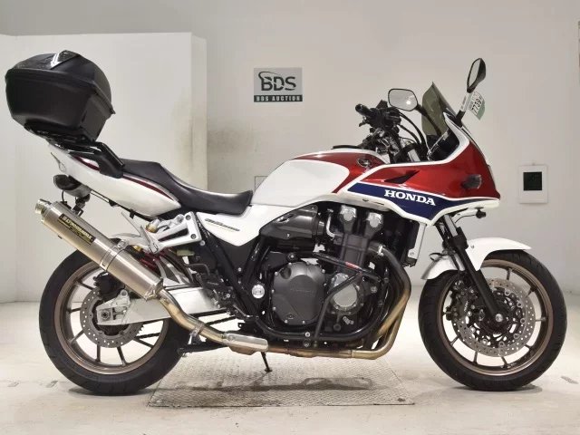 Honda CB1300SF BOLDOR лот № 7739 оценка 5  с аукциона в Японии