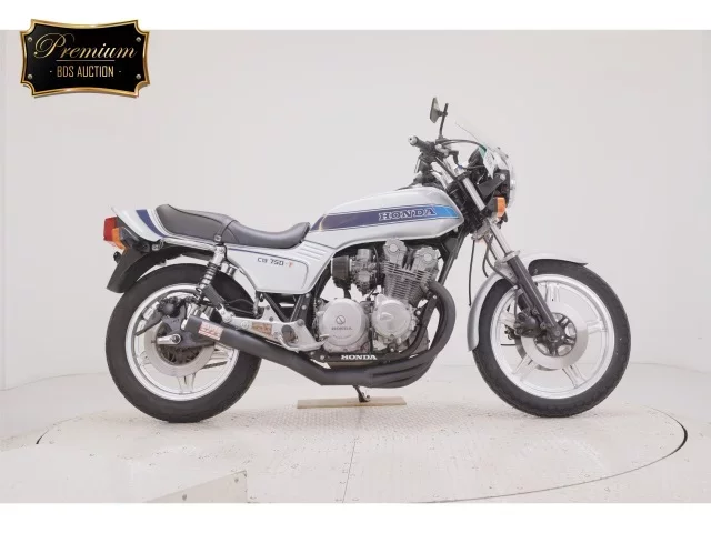 Honda CB750 лот № 7536 оценка 4  с аукциона в Японии
