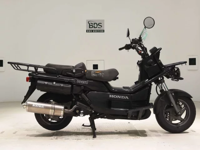 Honda PS250 лот № 5213 оценка 4  с аукциона в Японии