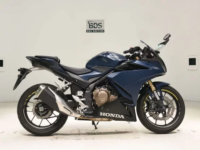 Honda CBR400R-2 лот № 7971 оценка 4  с аукциона в Японии