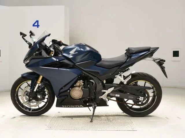 Honda CBR400R-2