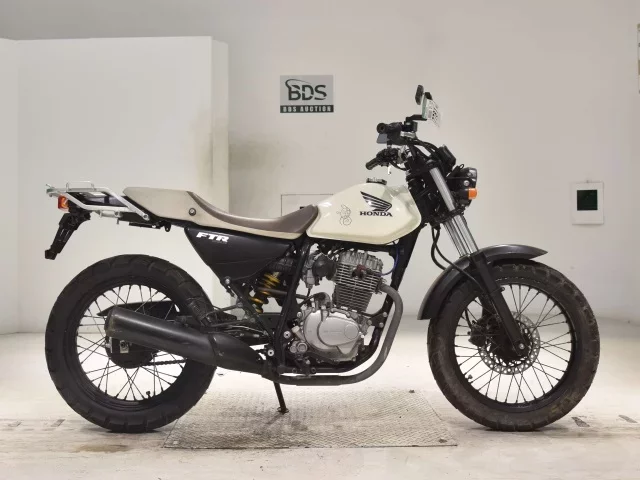 Honda FTR223 лот № 7781 оценка 4  с аукциона в Японии