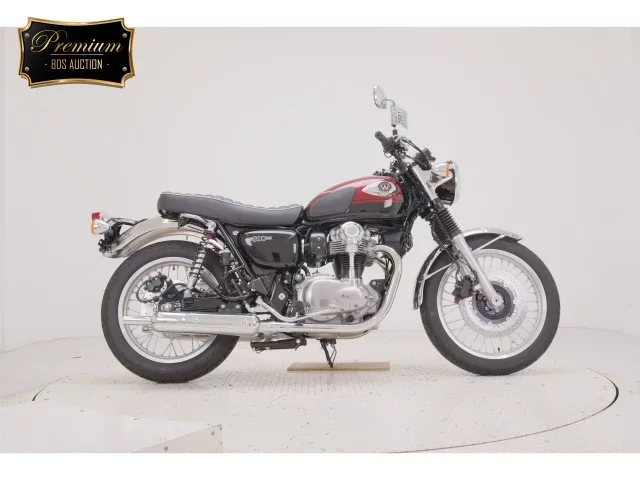 Kawasaki W800-2 лот № 2681 оценка 7  с аукциона в Японии