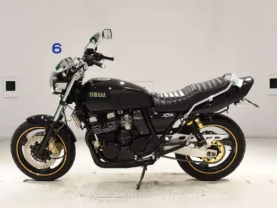 Yamaha XJR400R-1  с аукциона в Японии