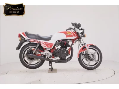 Honda SUPER HAWK250