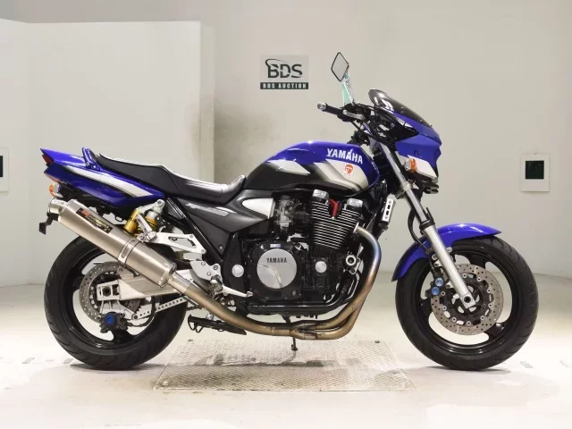 Yamaha XJR1300 лот № 5029 оценка 4  с аукциона в Японии