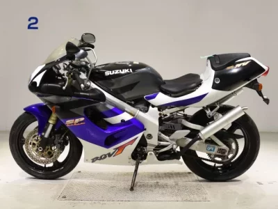 Suzuki RGV250  с аукциона в Японии