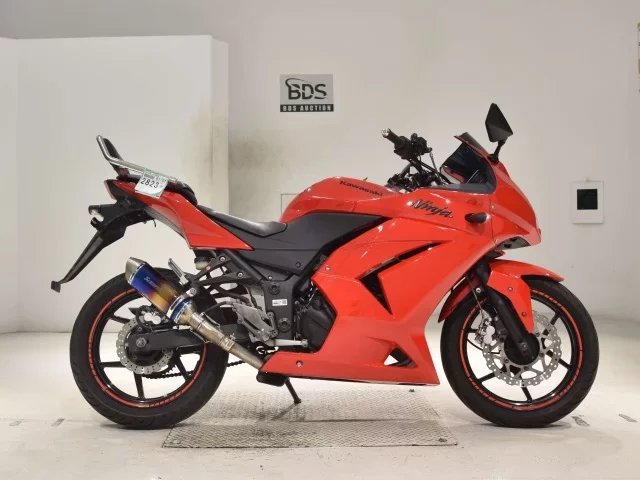 Kawasaki NINJA250R лот № 2823 оценка 4  с аукциона в Японии