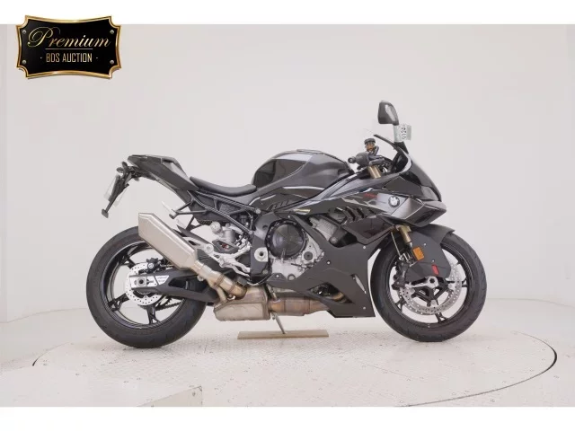 BMW  S1000RR лот № 0124 оценка 6  с аукциона в Японии