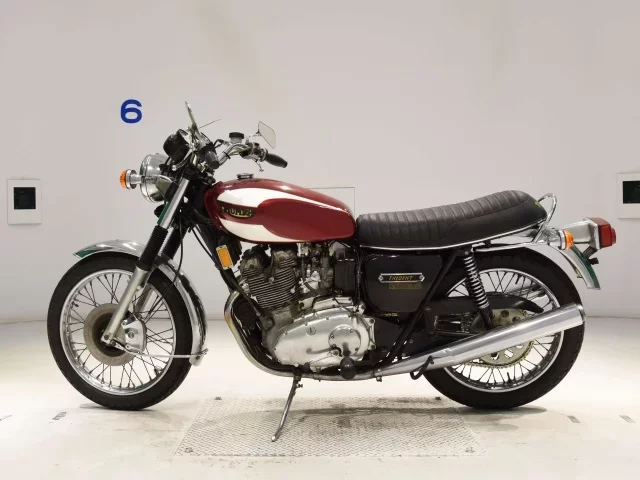 Triumph TRIUMPH T160 TRIDENT