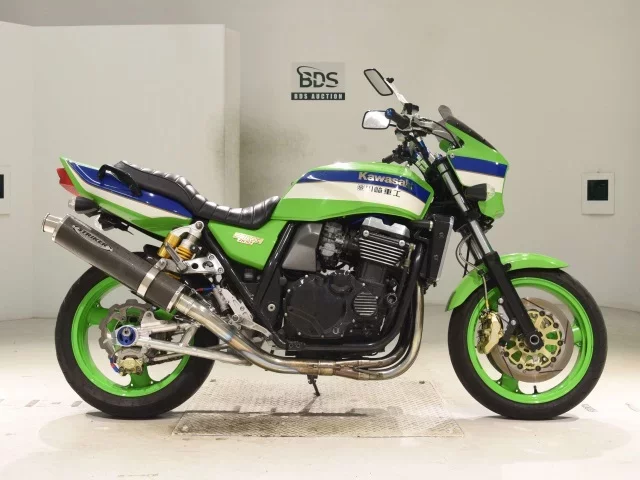Kawasaki ZRX1100 лот № 5263 оценка 4  с аукциона в Японии