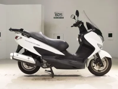 Suzuki BURGMAN200  с аукциона в Японии