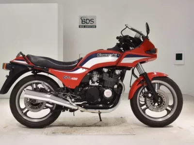 Kawasaki GPZ400  с аукциона в Японии