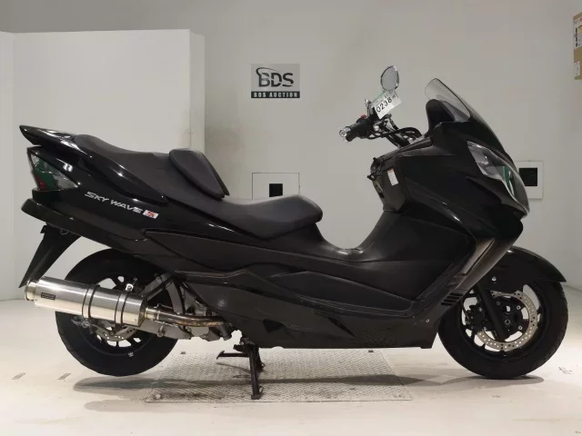 Suzuki SKYWAVE 250S-3 лот № 0238 оценка 5  с аукциона в Японии