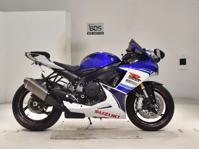 Suzuki GSX-R750 лот № 2833 оценка 5  с аукциона в Японии