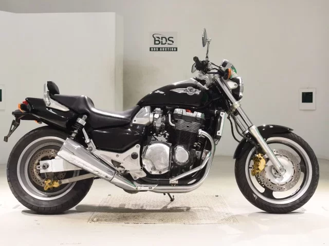 Honda X4 лот № 3140 оценка 4  с аукциона в Японии