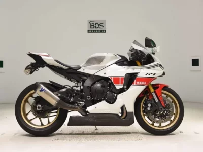 Yamaha YZF-R1  с аукциона в Японии