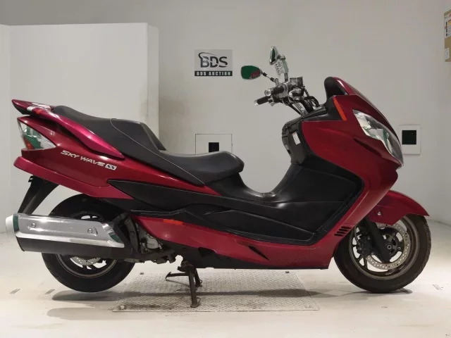 Suzuki SKYWAVE 250S-2 лот № 0203 оценка 4  с аукциона в Японии