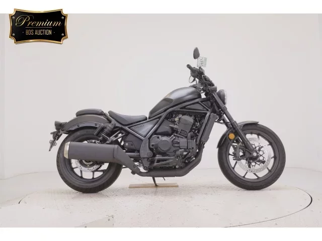 Honda REBEL 1100D лот № 2657 оценка 8  с аукциона в Японии